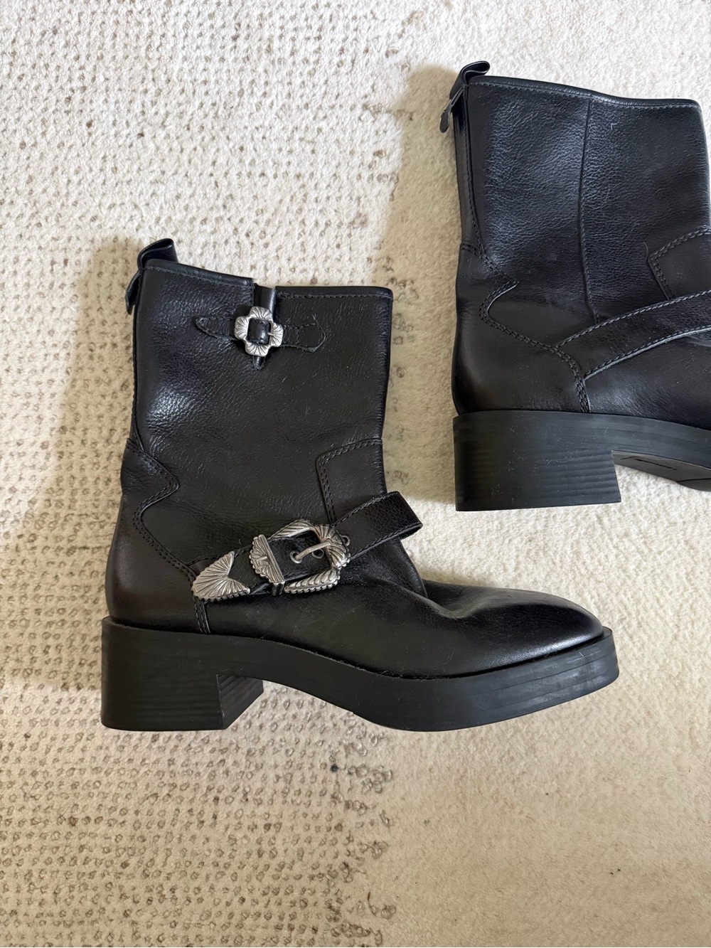 Larroude Hardy Black Leather Ankle Boots Size 10 - Picture 3 of 6